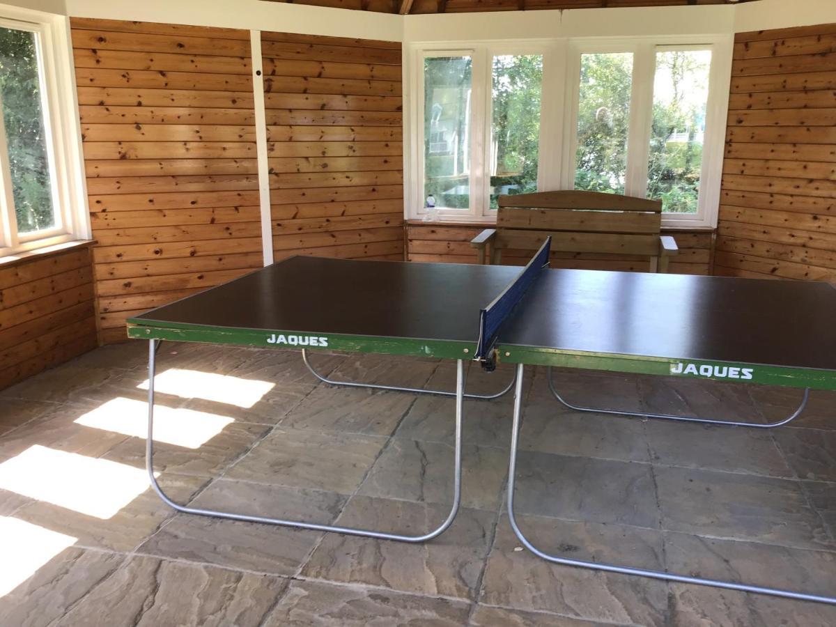 'That One' Our Cotswold Lakeside Lodge Cirencester Εξωτερικό φωτογραφία